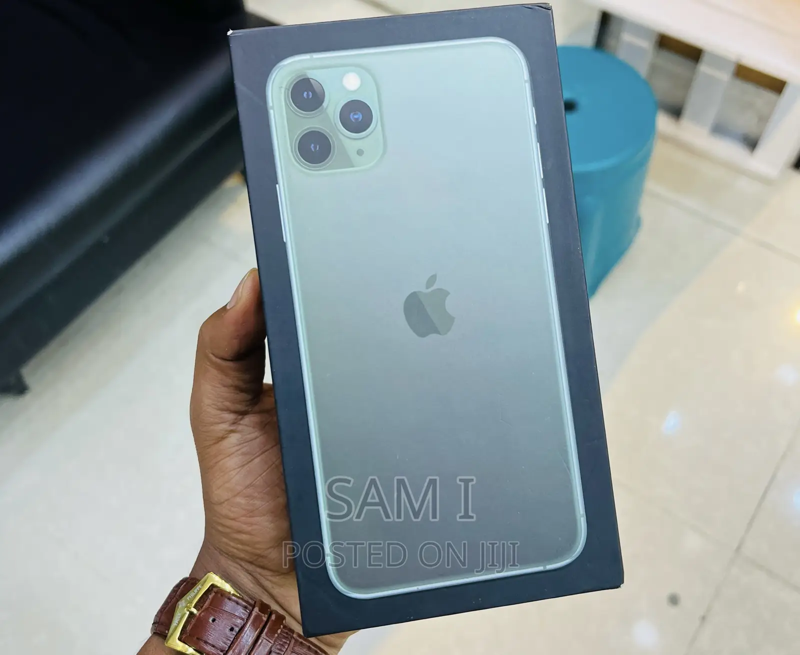 New Apple iPhone 11 Pro Max 256 GB Green
