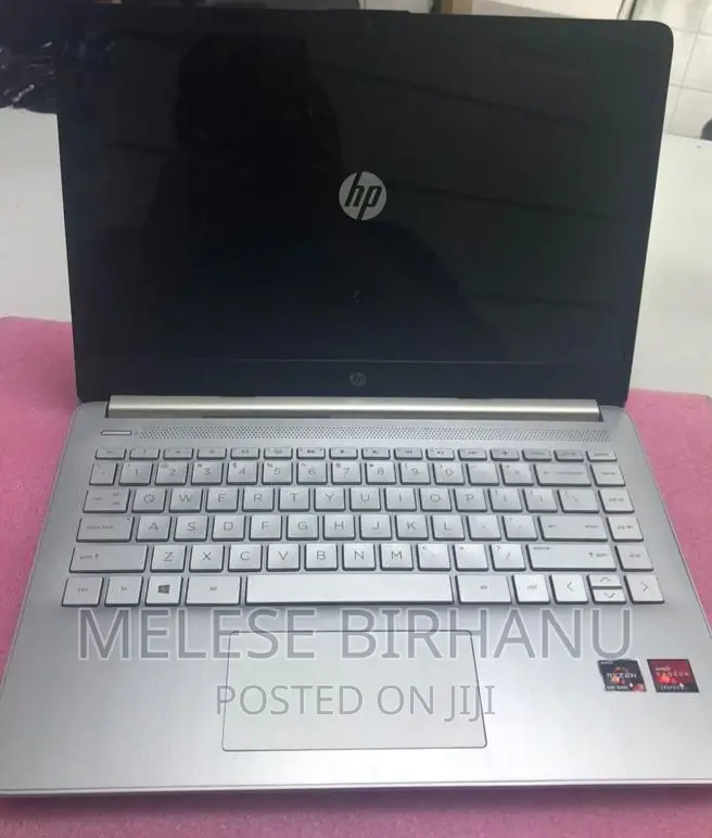 New Laptop HP 8GB AMD Ryzen 5 SSD 512GB