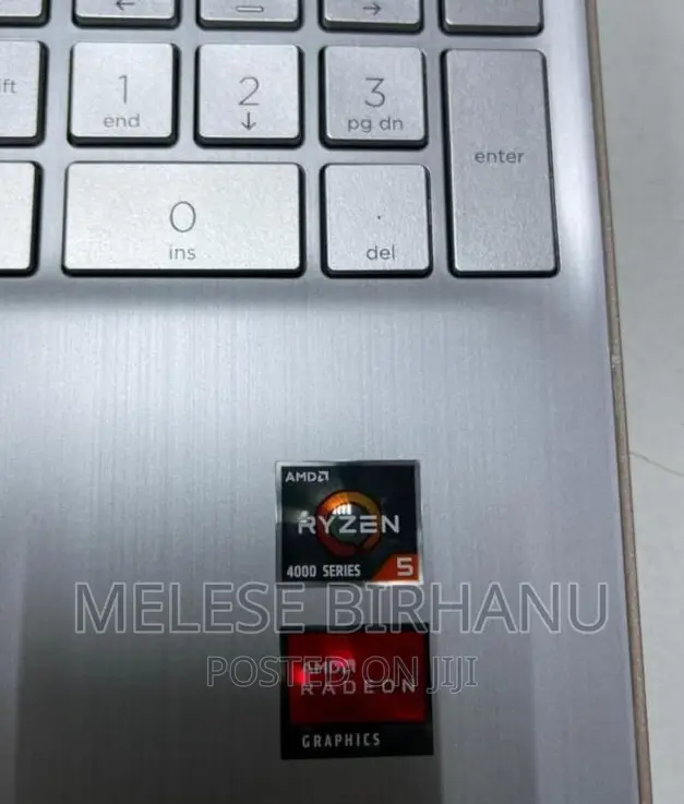 New Laptop HP 8GB AMD Ryzen 5 SSD 512GB