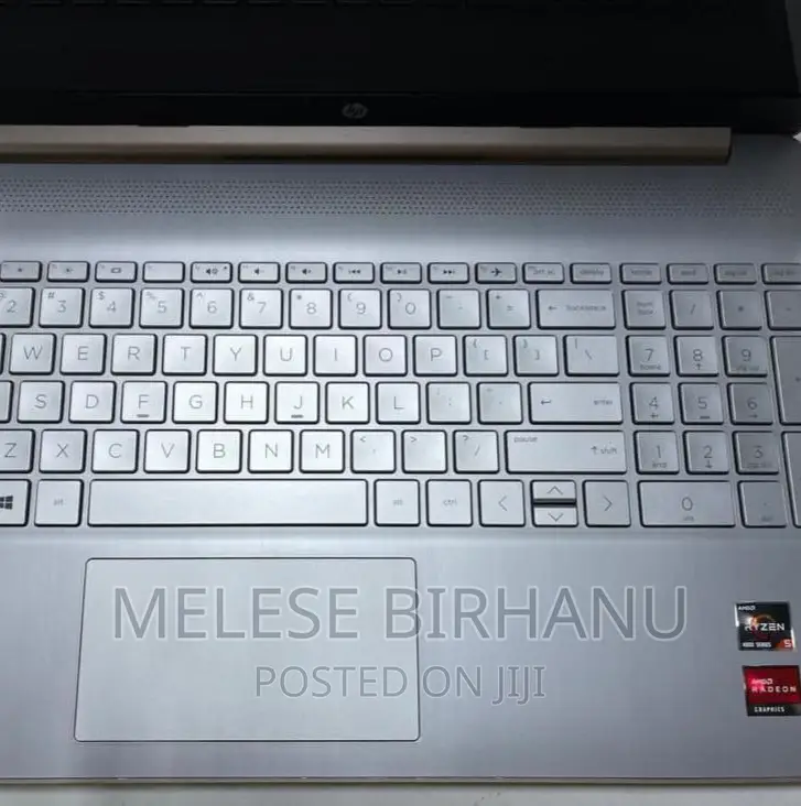 New Laptop HP 8GB AMD Ryzen 5 SSD 512GB