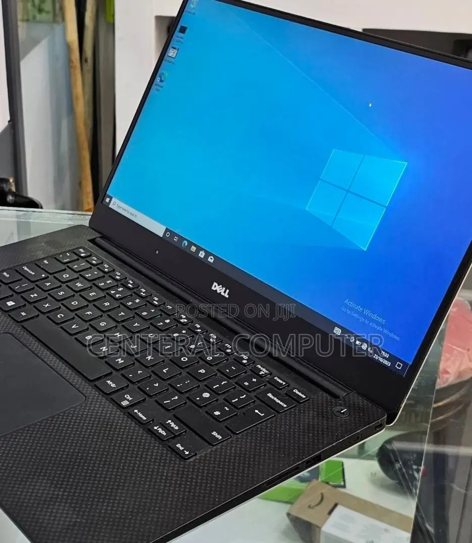 New Laptop Dell XPS 15-9570 16GB Intel Core I7 SSD 512GB