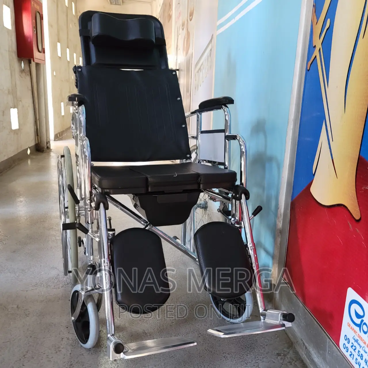 The Steel Wheelchair Equipped Detachable Swing Away Footrest