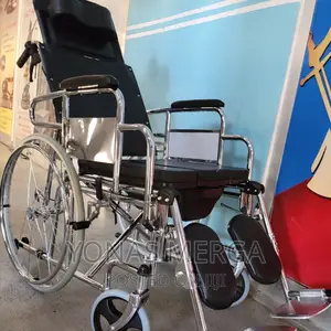Heavy Duty Dual Axle Swing Away Footrests Wheelchair