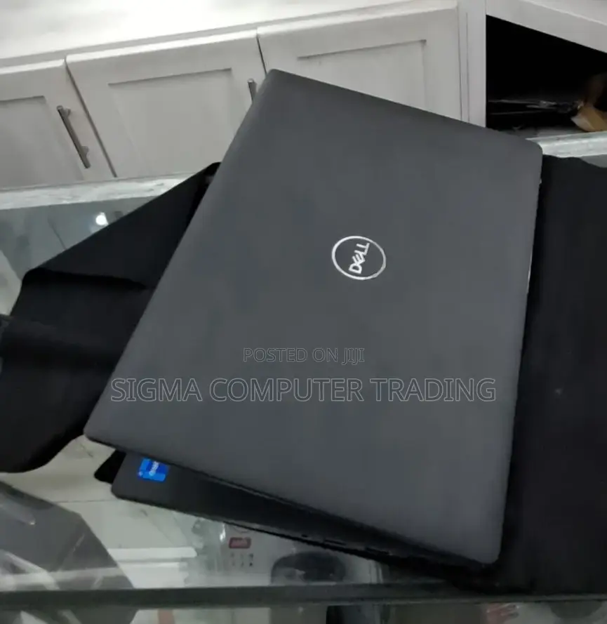 New Laptop Dell Latitude 5310 8GB Intel Core I7 SSD 1T