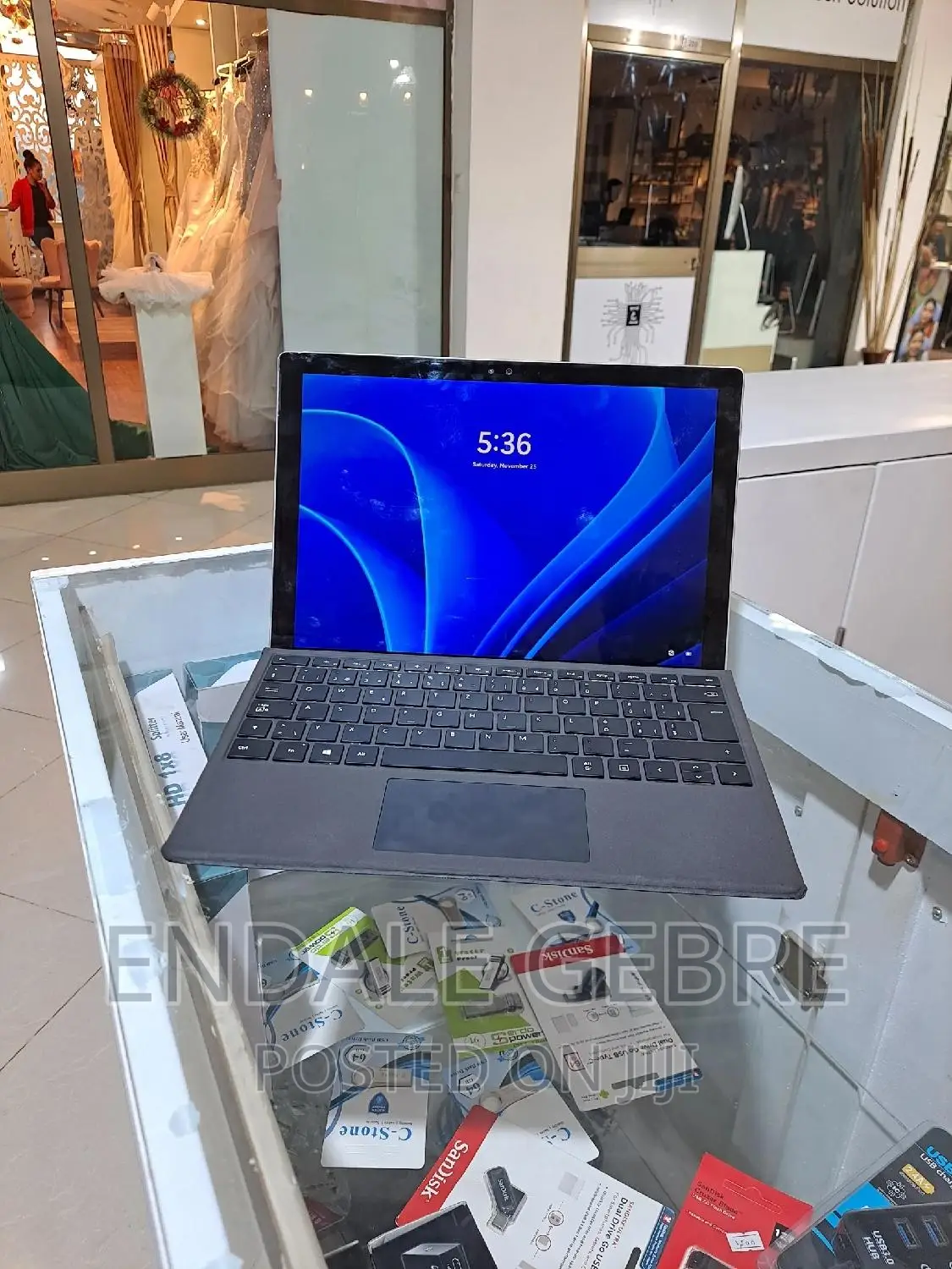 New Laptop Microsoft Surface Pro 4 8GB Intel Core I5 SSD 256GB