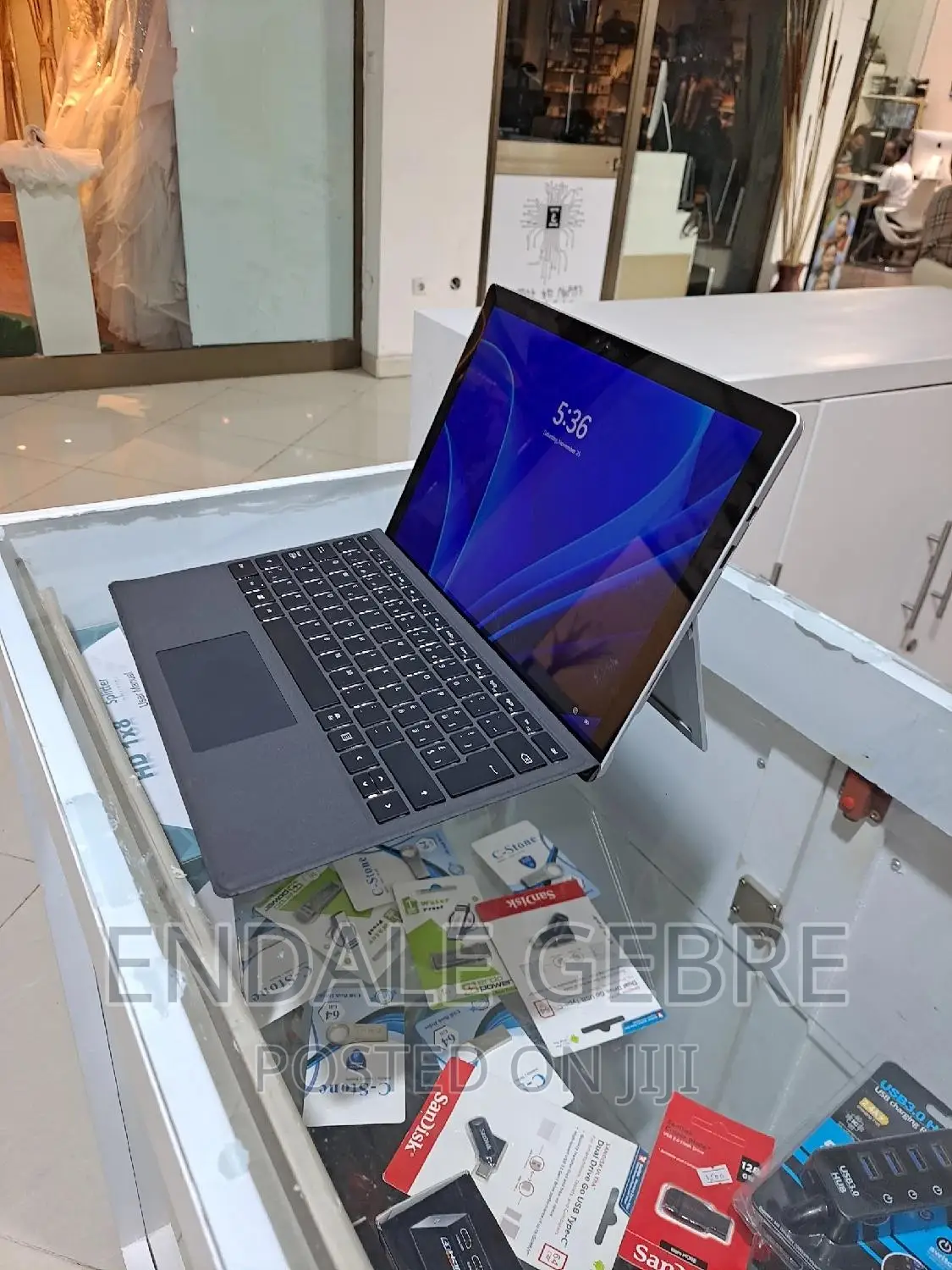 New Laptop Microsoft Surface Pro 4 8GB Intel Core I5 SSD 256GB