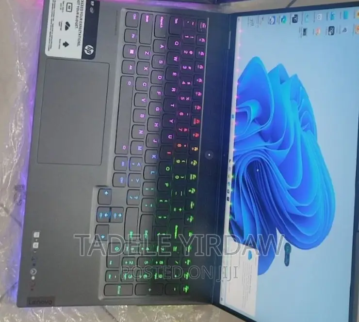 New Laptop Lenovo Legion 7 32GB AMD Ryzen 9 SSD 1T