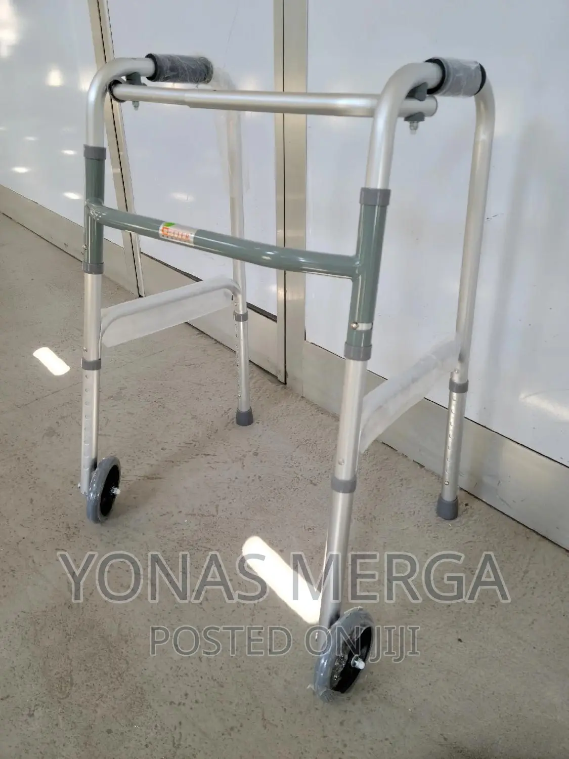 Aspire Aluminium Side Folding Walker|Stronge Support/Walker