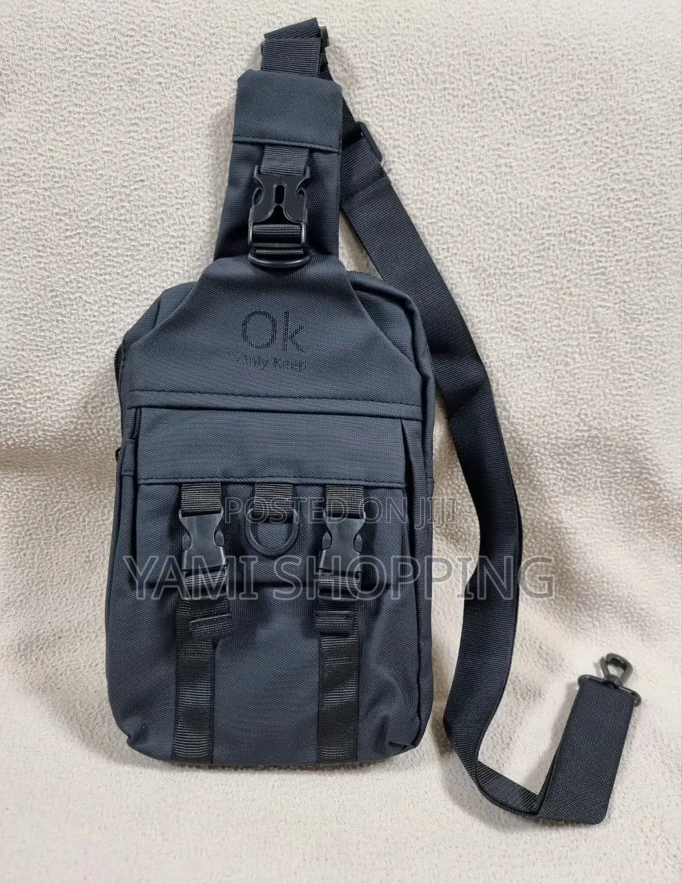  Multifunction Crossbody Bag