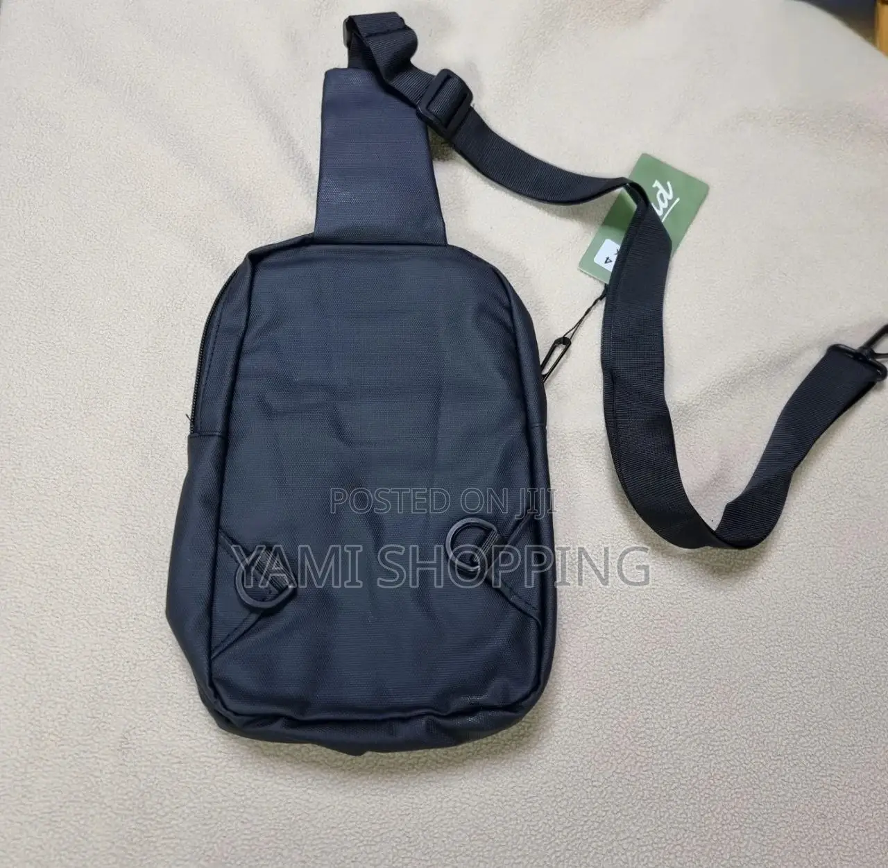  Multifunction Crossbody Bag