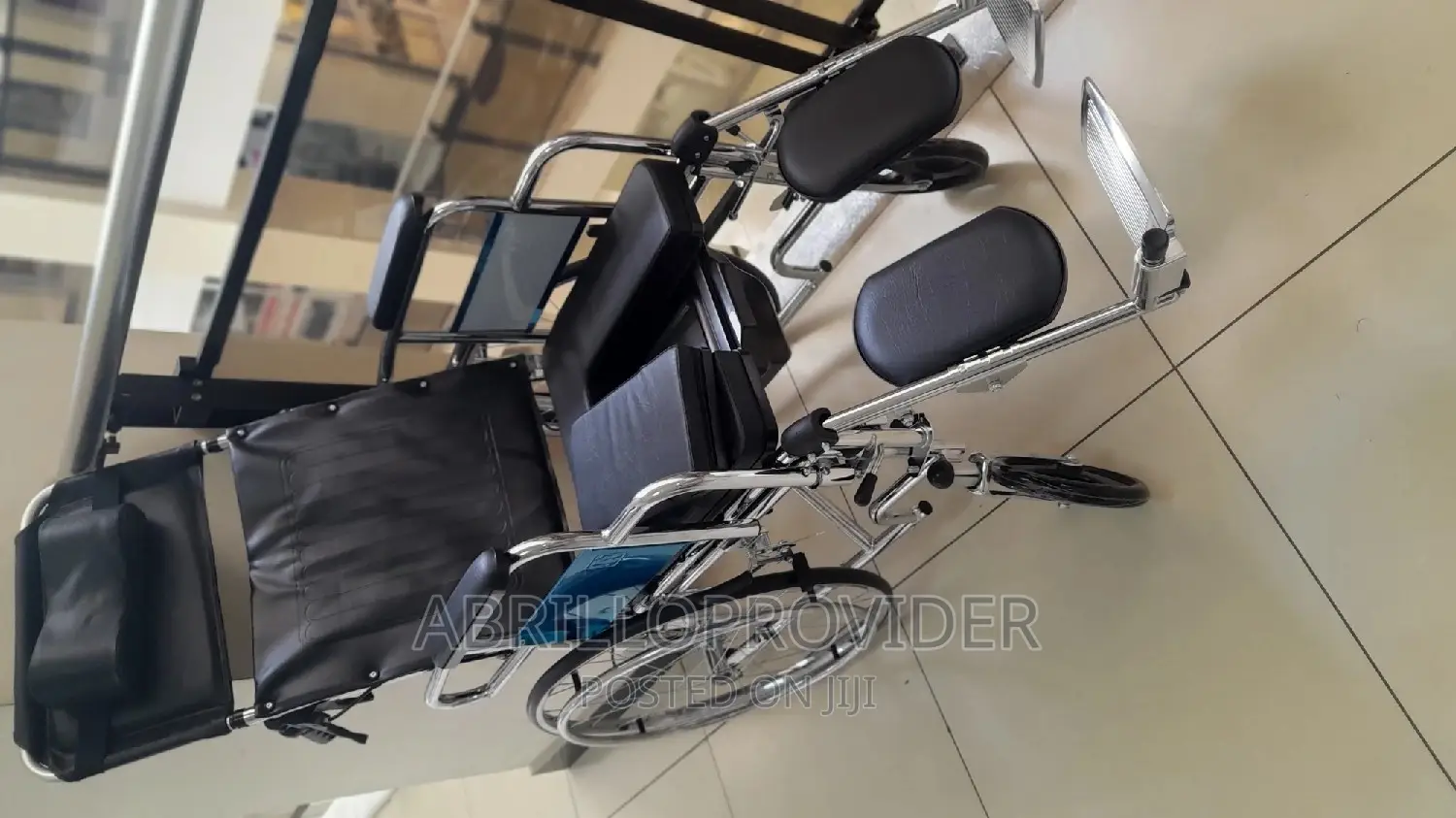 Toilet Commode Wheelchair/Wheelchair*Wheelchair-Wheelchair