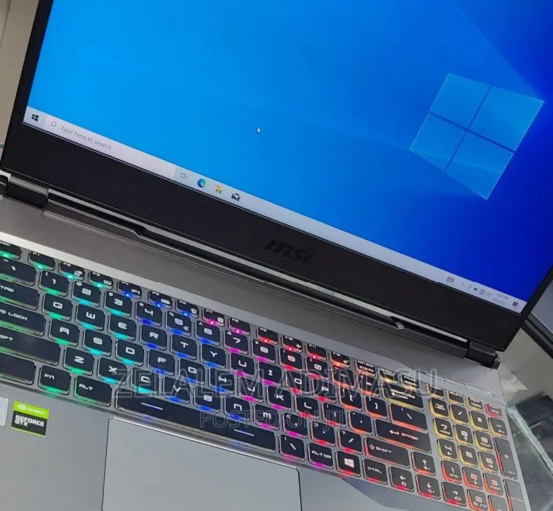 New Laptop MSI Pulse GL66 16GB Intel Core I7 SSD 512GB