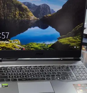 New Laptop MSI Pulse GL66 16GB Intel Core I7 SSD 512GB