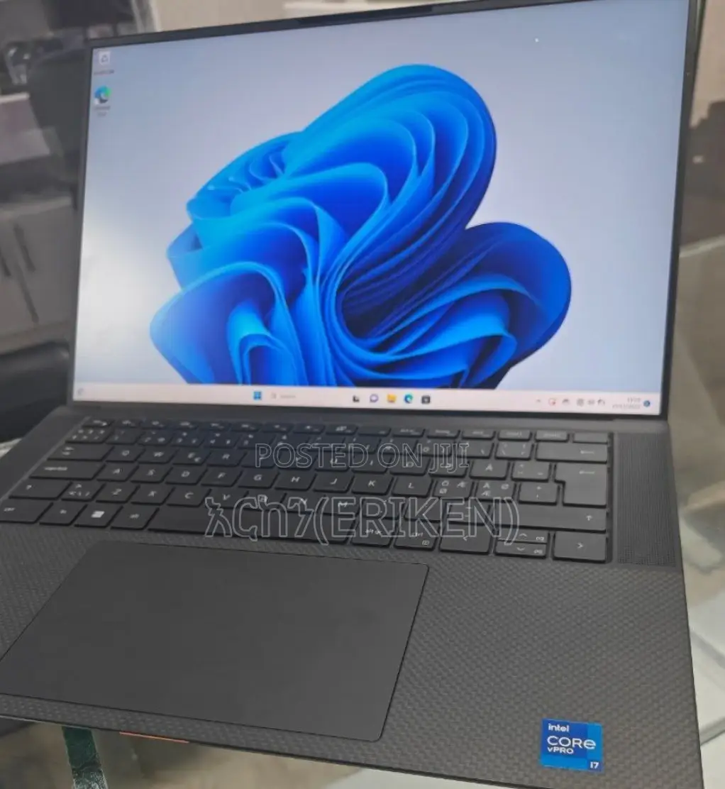 New Laptop Dell XPS 15 32GB Intel Core I7 SSD 512GB