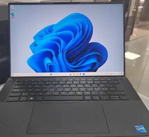 New Laptop Dell XPS 15 32GB Intel Core I7 SSD 512GB