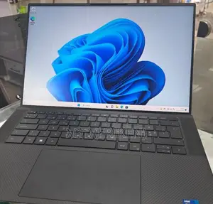 New Laptop Dell XPS 15 32GB Intel Core I7 SSD 512GB