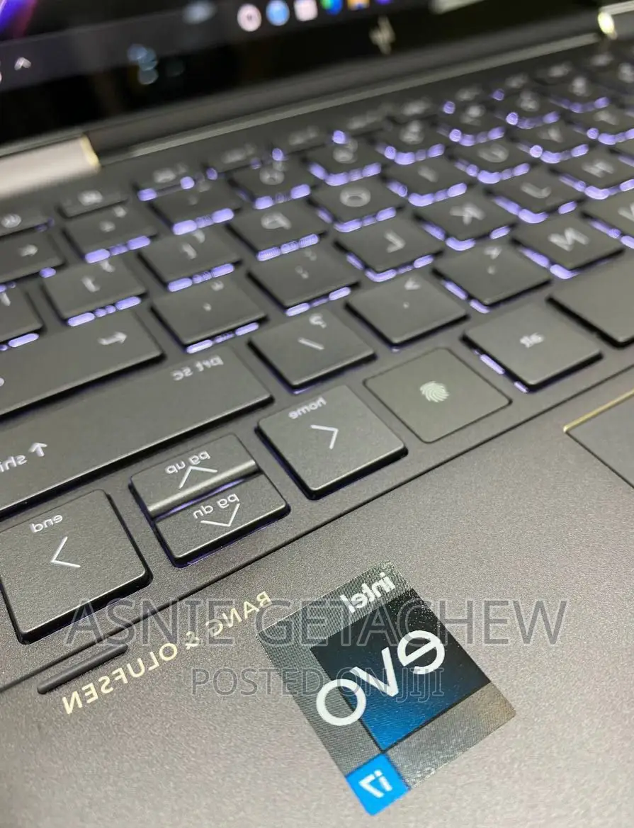 New Laptop HP Spectre 16GB Intel Core I7 SSD 1T