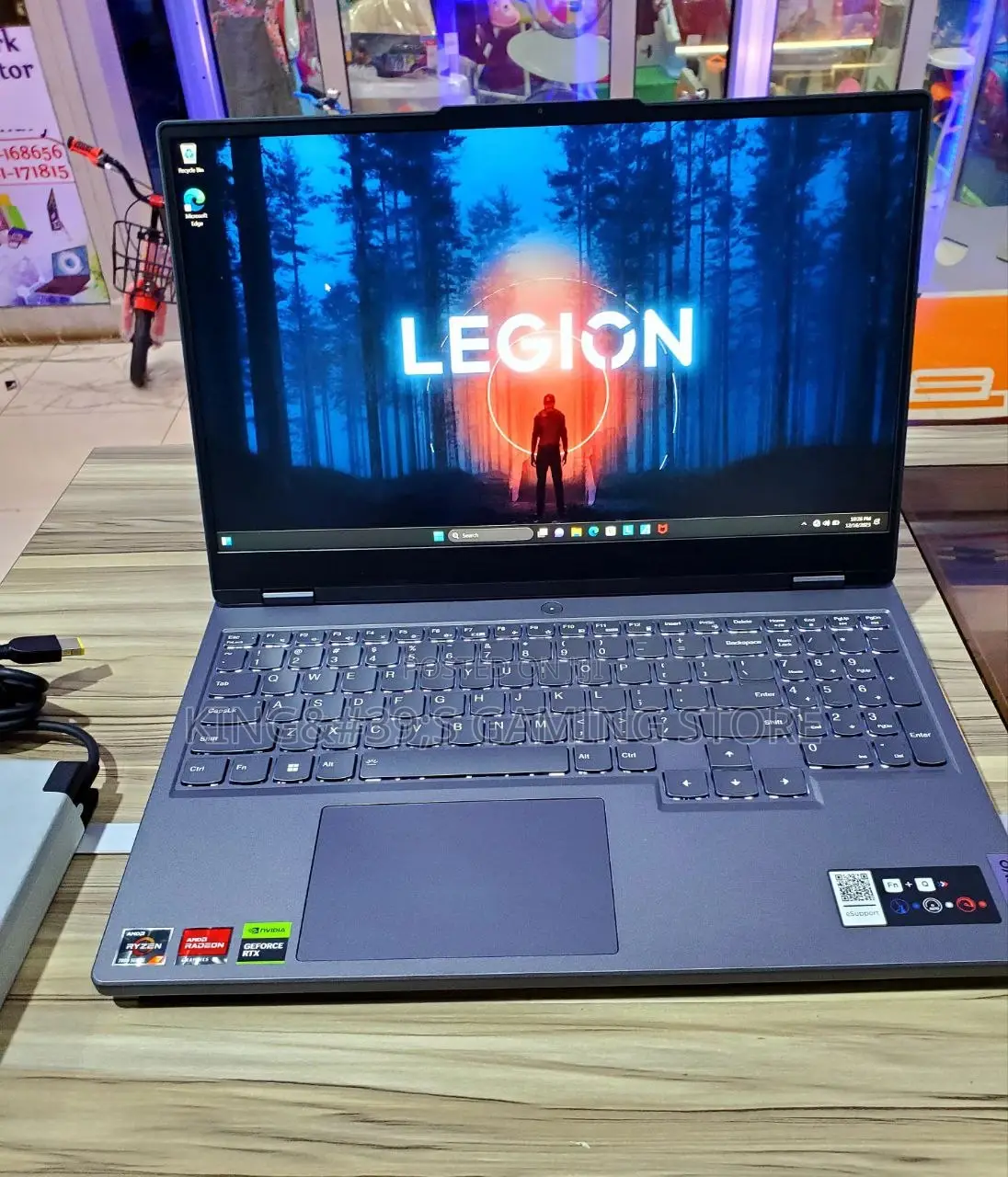 New Laptop Lenovo Legion 5 16GB AMD Ryzen 7 SSD 512GB