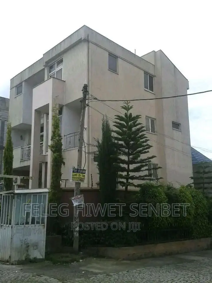 Furnished 5bdrm House in አአ, Bole for sale