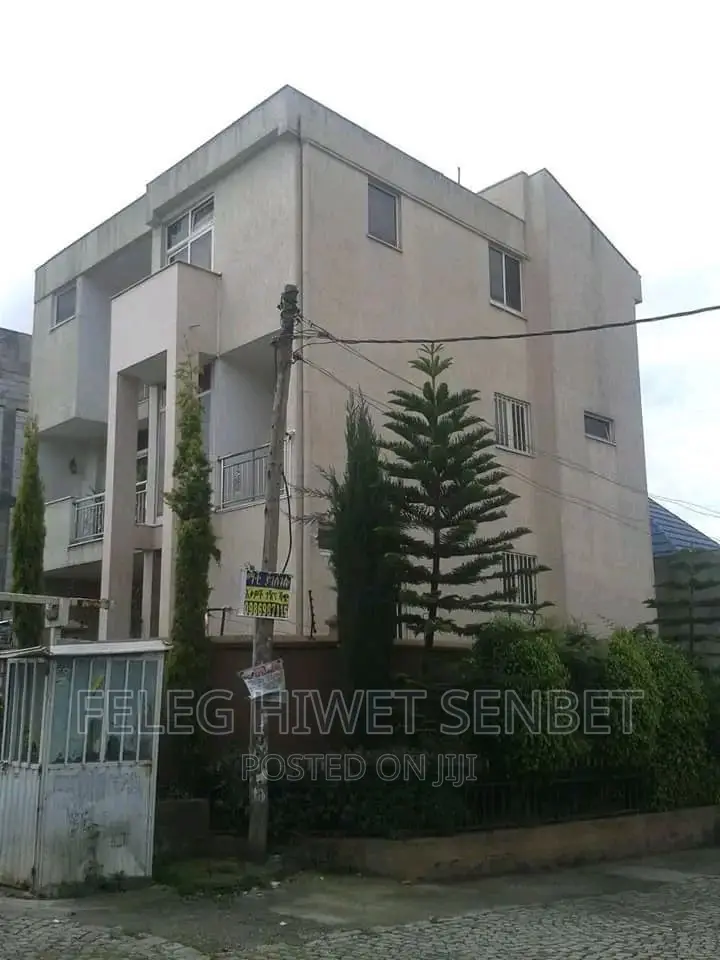 Furnished 5bdrm House in አአ, Bole for sale