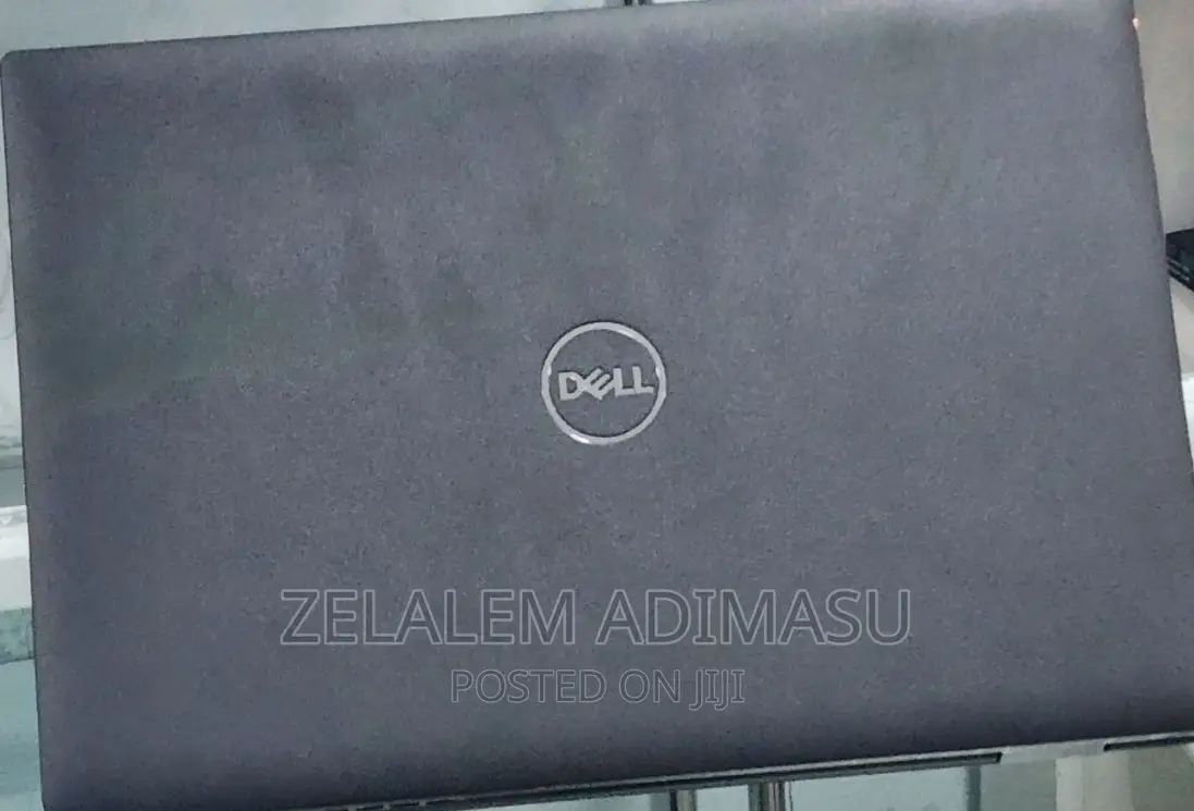 New Laptop Dell Inspiron 15 8GB Intel Core I7 SSD 1T
