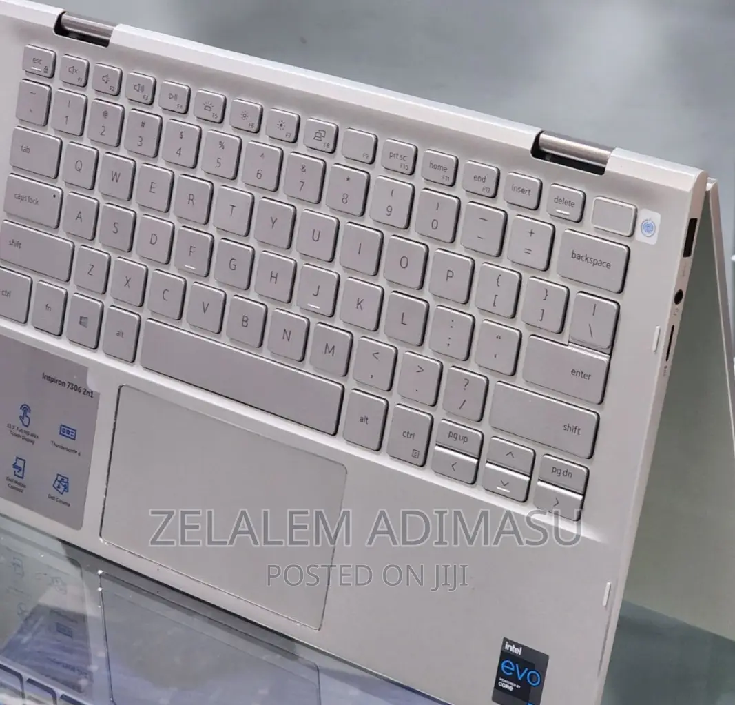 New Laptop Dell Inspiron 15 8GB Intel Core I5 SSD 512GB