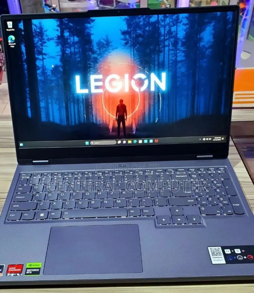 New Laptop Lenovo Legion 5 16GB AMD Ryzen 7 SSD 512GB