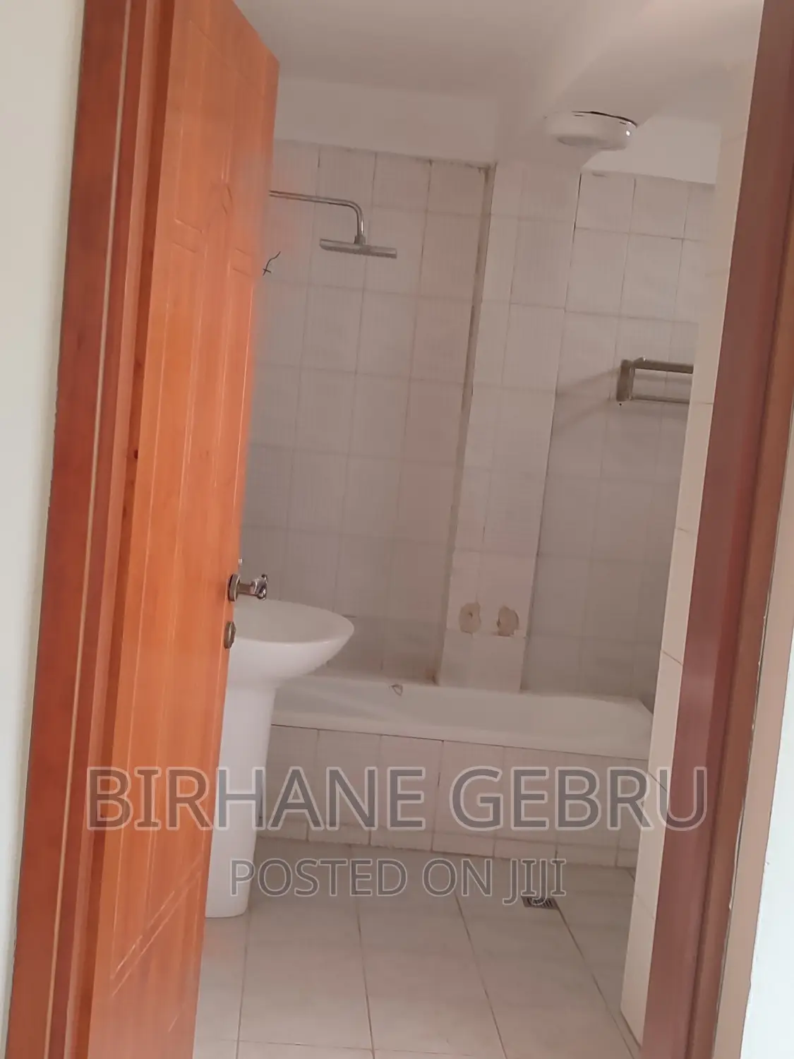 3bdrm Apartment in Apartiment, Bole for rent