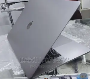 New Laptop Apple MacBook Pro 2020 32GB Intel Core I9 SSD 1T