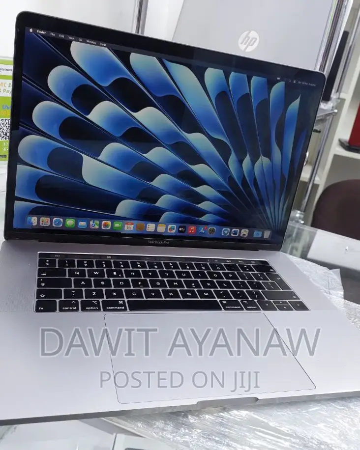 New Laptop Apple MacBook Pro 2020 32GB Intel Core I9 SSD 1T