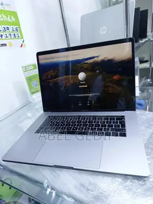 Photo - New Laptop Apple MacBook Pro 2019 32GB Intel Core I9 SSD 1T