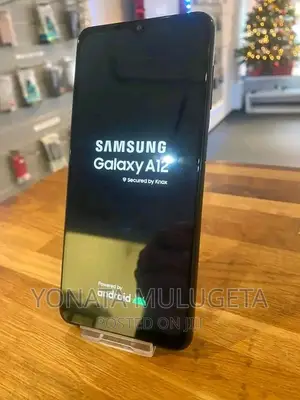 Photo - Samsung Galaxy A12 128 GB Black