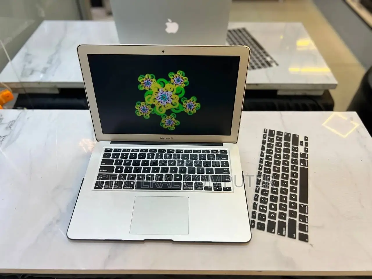 New Laptop Apple MacBook Air 2017 8GB Intel Core I5 SSD 128GB