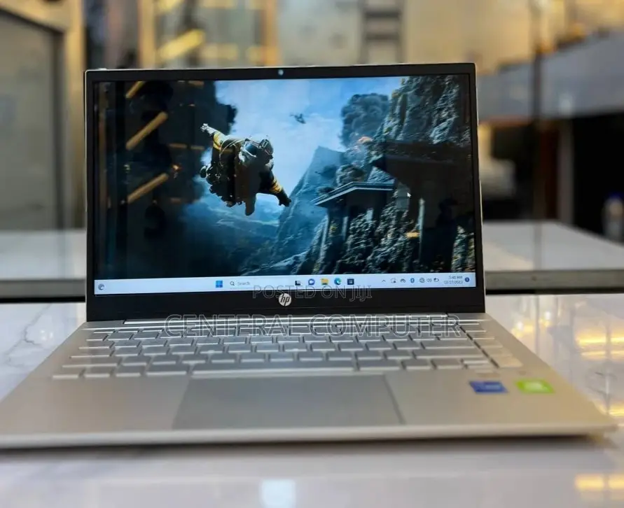 New Laptop Lenovo Legion Y730 8GB AMD Ryzen 7 SSD 512GB