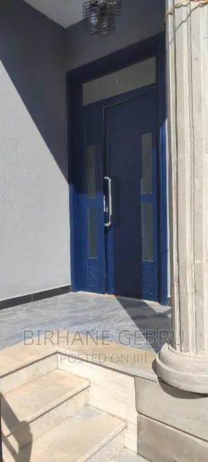 5bdrm Villa in Viils, Yeka for rent