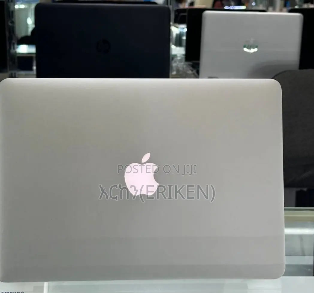 New Laptop Apple MacBook Pro 2015 8GB Intel Core I5 SSD 128GB