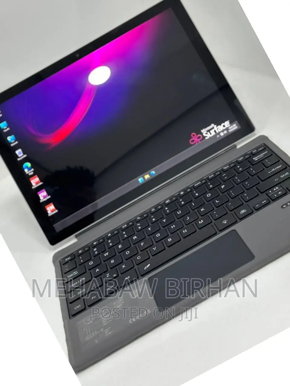 New Laptop Microsoft Surface 8GB Intel Core I5 SSD 256GB