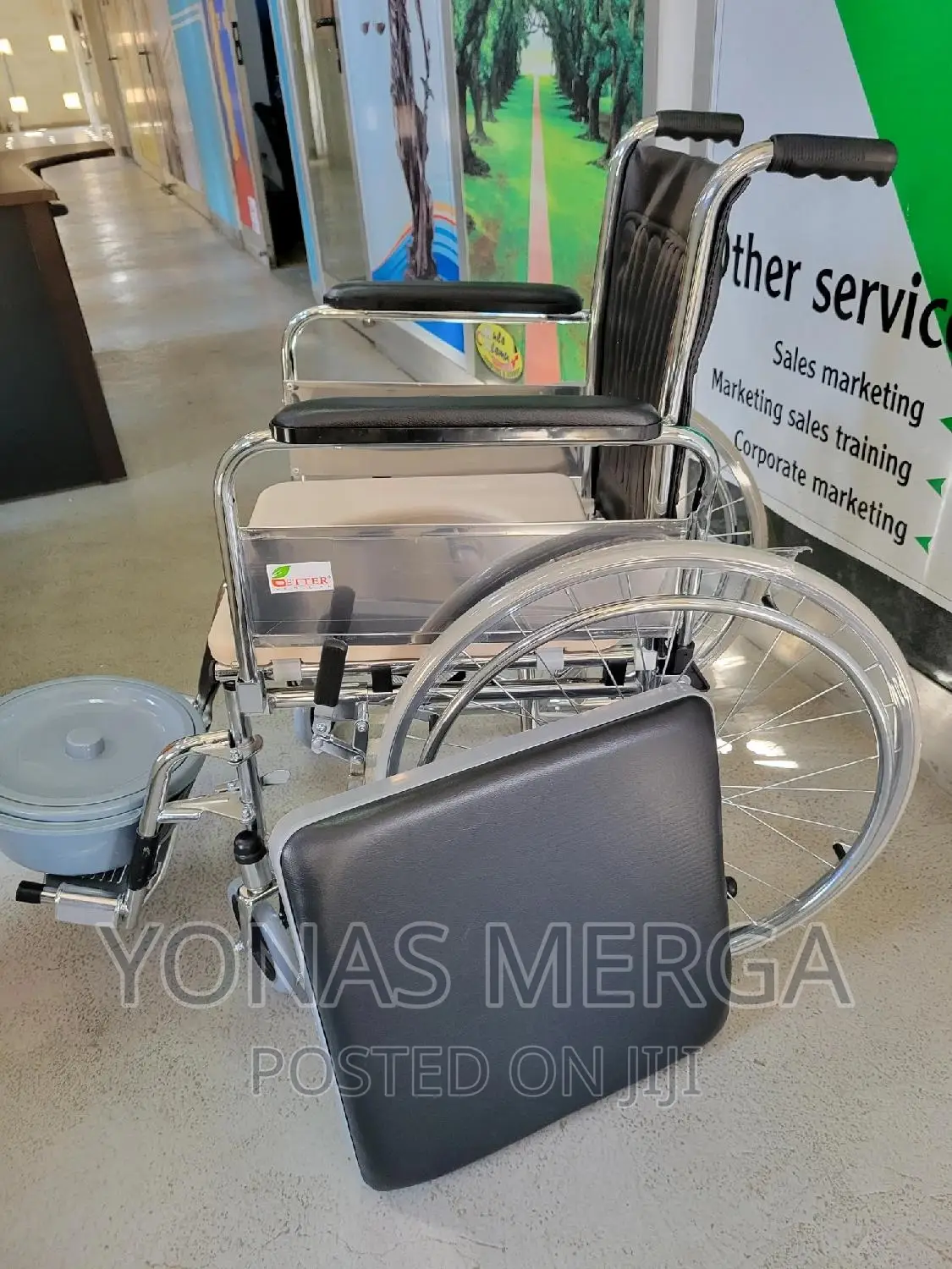 Toilet Wheelchair/Commode Wheelchair Ezio/Sheet Wheelchair