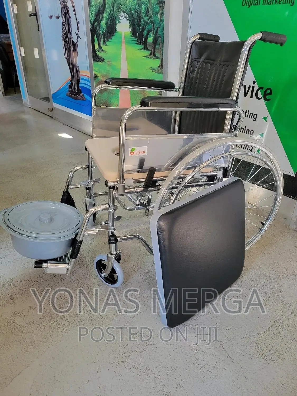 Shower/Toilet/Popo Wheelchair/Dual Brakes / Parking Brakes