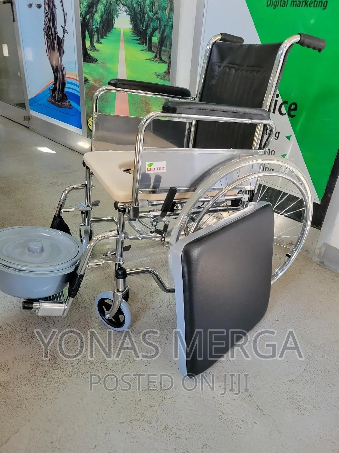 Wheelchair/Toilet/Seat TypeCushioned Seat With Metal Base in Lideta