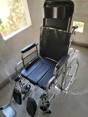 Wheelchair_easy to Assemble
Soft Padded Seating for Comfort