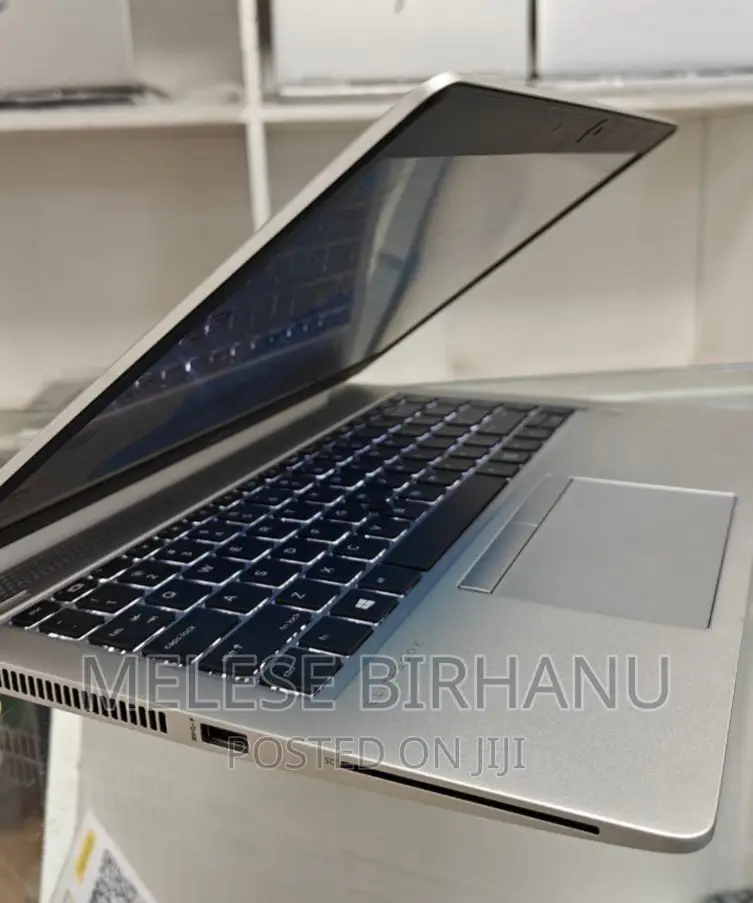 New Laptop HP 16GB AMD Ryzen 5 SSD 512GB