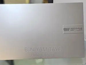 New Laptop Asus VivoBook E12 E203NAH 8GB Intel Core I3 SSD 512GB