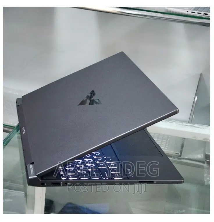 New Laptop HP Victus 16 16GB AMD Ryzen 5 SSD 512GB