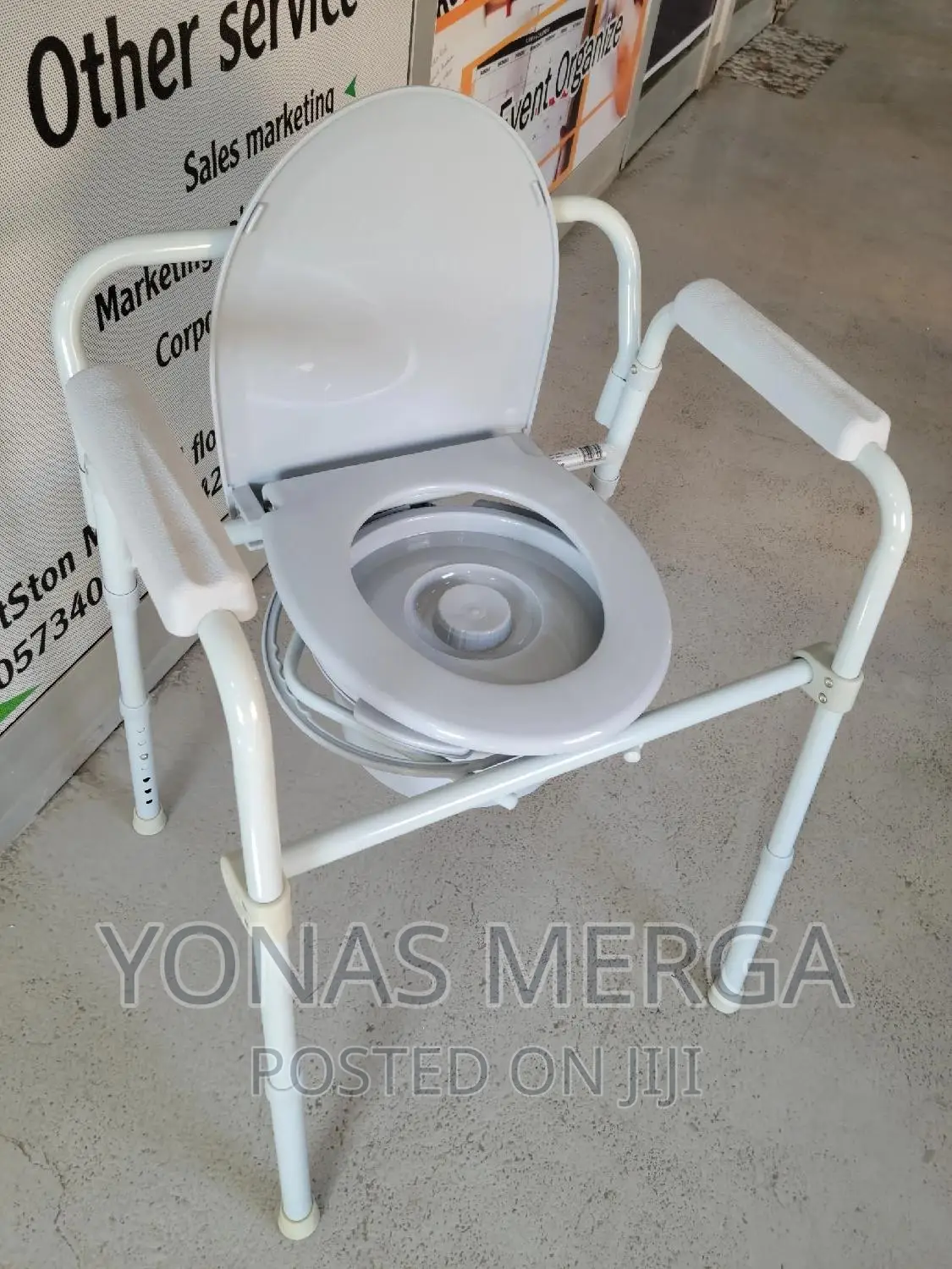 Toilet Replacement Bucket Chair/Bedside Tabletoilet Chair