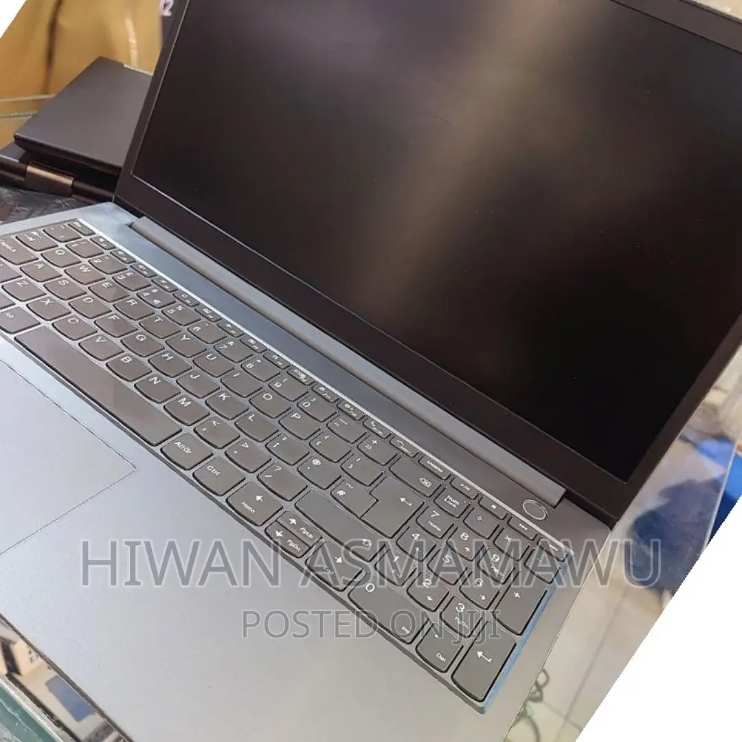 New Laptop Lenovo Ideapad 3 16GB Intel Core I7 SSD 1T