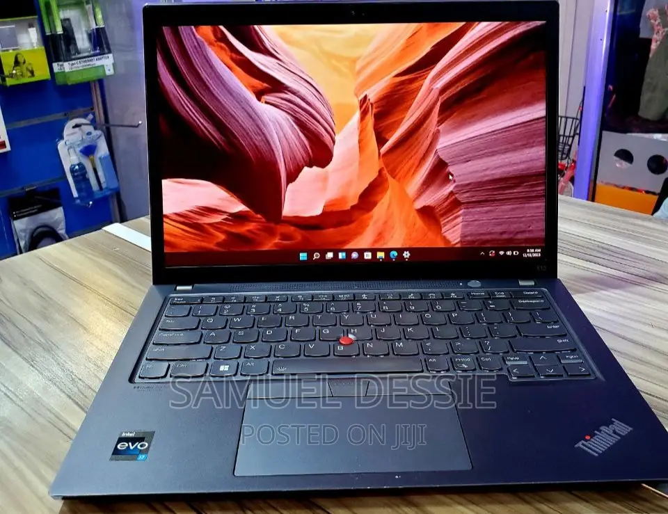 New Laptop Lenovo Thinkpad X13 Yoga 16GB Intel Core I7 SSD 512GB