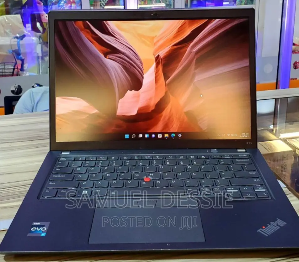 New Laptop Lenovo Thinkpad X13 Yoga 16GB Intel Core I7 SSD 512GB