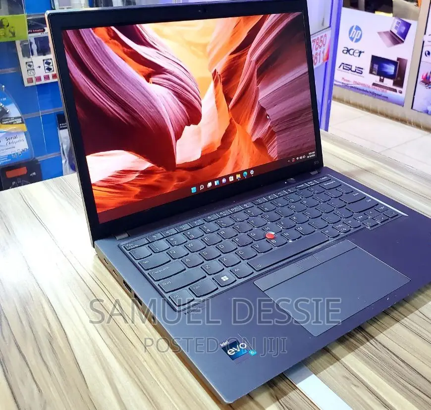 New Laptop Lenovo Thinkpad X13 Yoga 16GB Intel Core I7 SSD 512GB