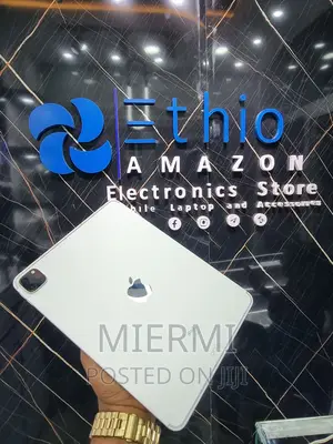 New Apple iPad Pro 11 (2020) 256 GB Silver